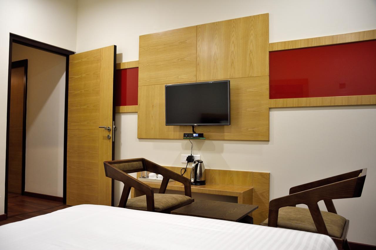 Hotel Laya Inn Ariyalur Buitenkant foto