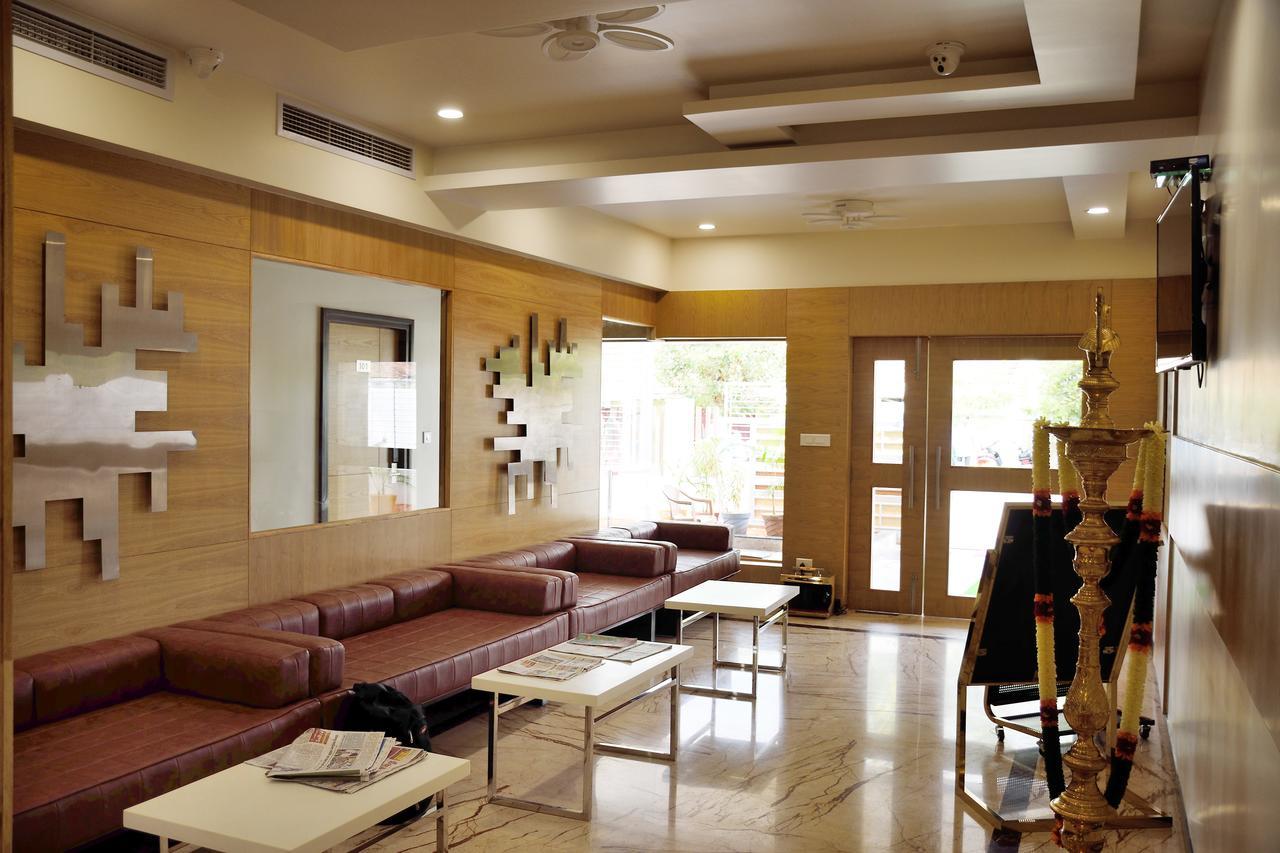 Hotel Laya Inn Ariyalur Buitenkant foto