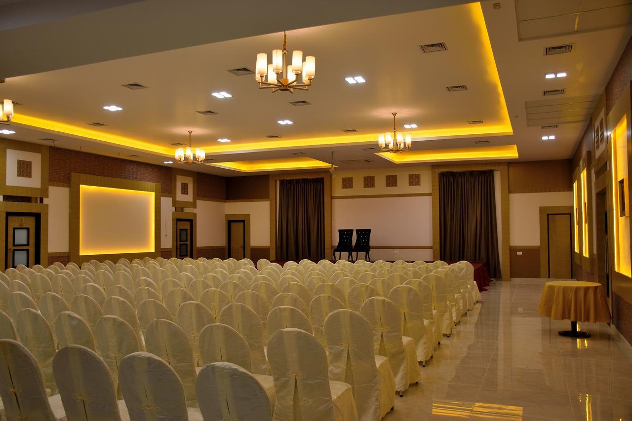 Hotel Laya Inn Ariyalur Buitenkant foto