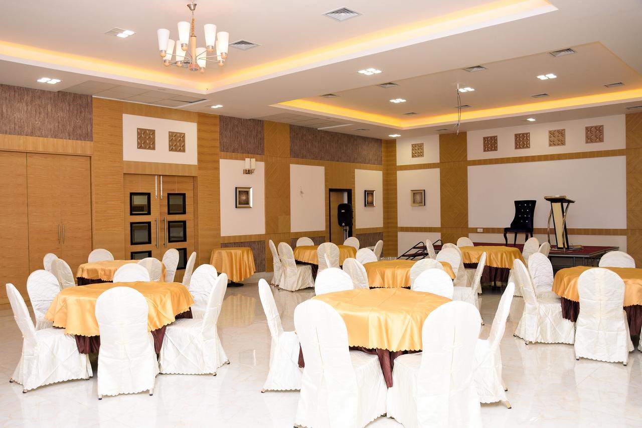 Hotel Laya Inn Ariyalur Buitenkant foto