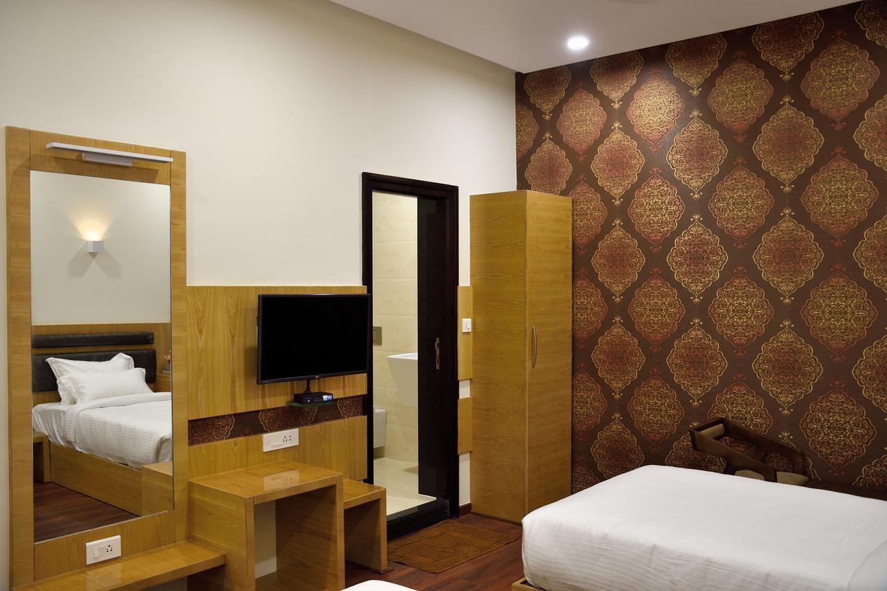Hotel Laya Inn Ariyalur Buitenkant foto